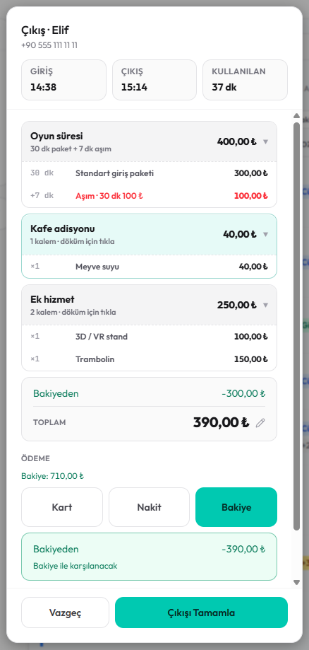 Kafe adisyonu ile birlikte çıkış
